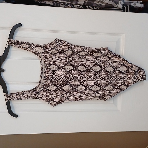 Caution To The Wind Ribbed Snake Skin Print Bodysuit - Picture 3 of 7